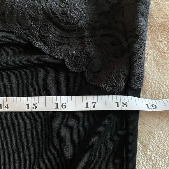 Woman’s Black Lace Trim Camisole Chico’s Size 2 -Large - Picture 4 of 5